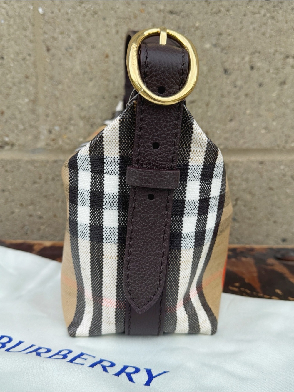 Burberry Mini Highlands Duffle Bag in Sand Beige and Brown Leather Trim - Picture 4 of 8